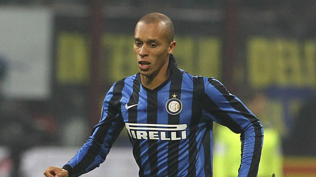  图卢兹战术变革显成效，三中卫体系力克欧塞尔  