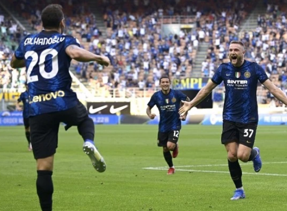  AC米兰新援首秀即破门，红黑军团轻取三分  